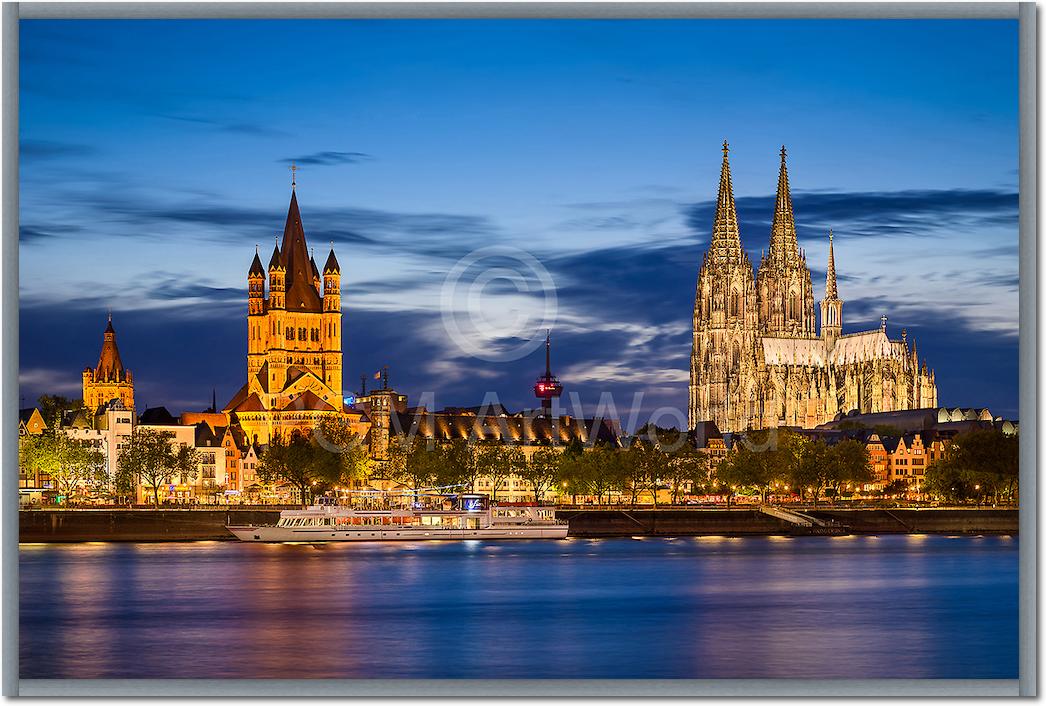 Köln Skyline Bluehour von Michael Abid