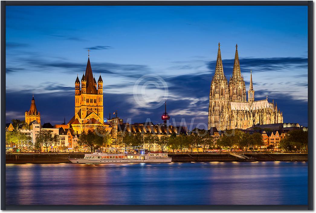 Köln Skyline Bluehour von Michael Abid